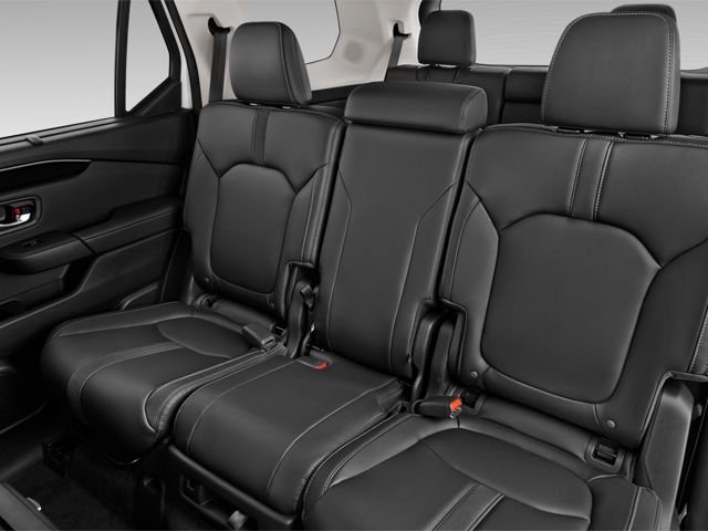 2025 Honda Pilot EX-L - Photo 11