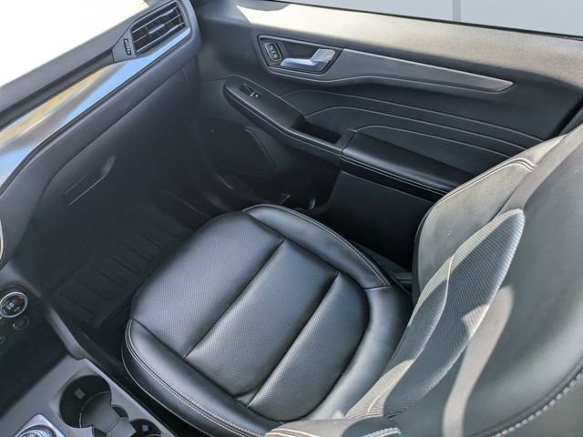 Used 2021 White Ford Titanium image 18