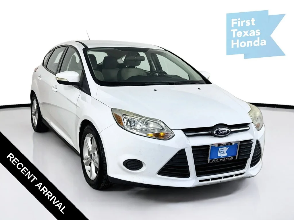 Used 2014 Oxford White Ford SE image 1