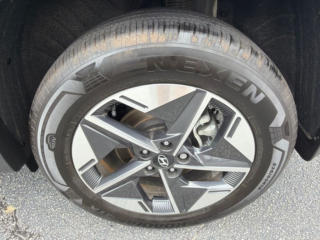 Certified Used 2025 Gray Hyundai SEL Convenience image 20