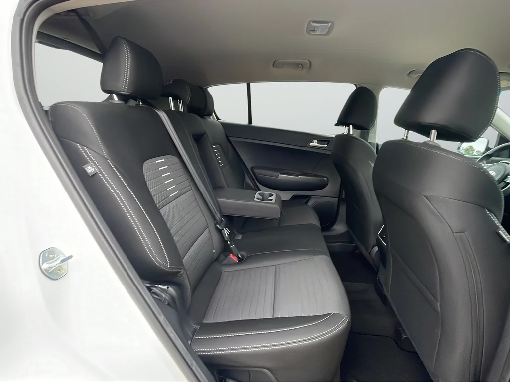 Used 2022 White Kia LX image 25