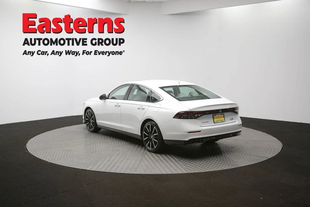 Used 2024 White Honda Touring image 62