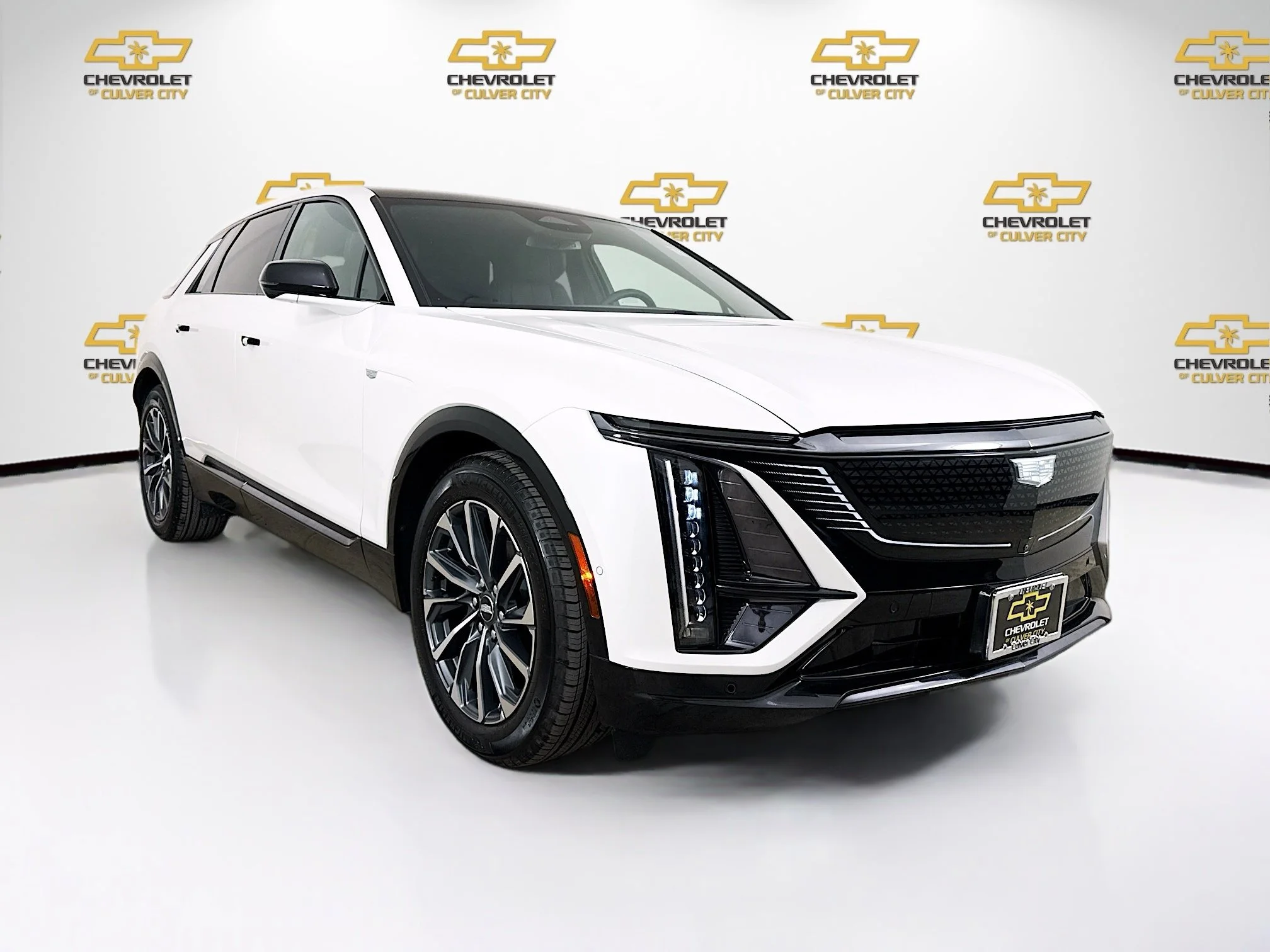 Used 2025 Crystal White Tricoat Cadillac Sport 1 image 1