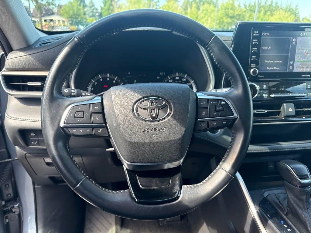 Used 2021 Moon Dust Toyota XLE image 10