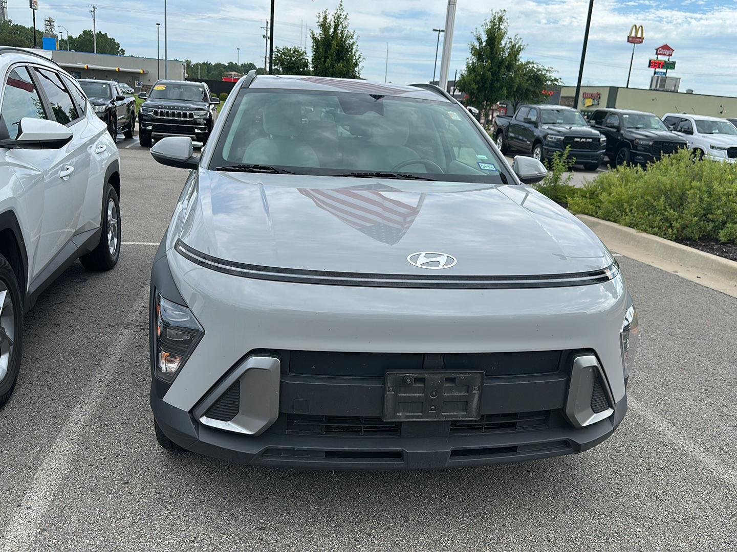 Used 2025 Cyber Gray Metallic Hyundai SEL image 5
