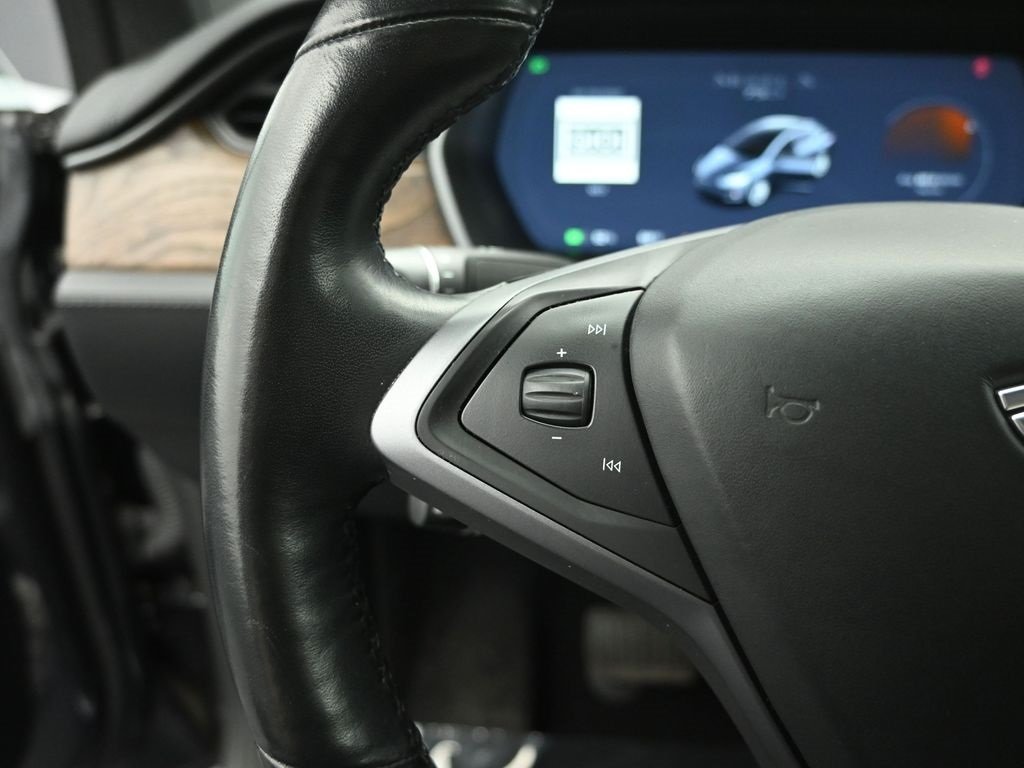 2018 TESLA MODEL X - Image 10