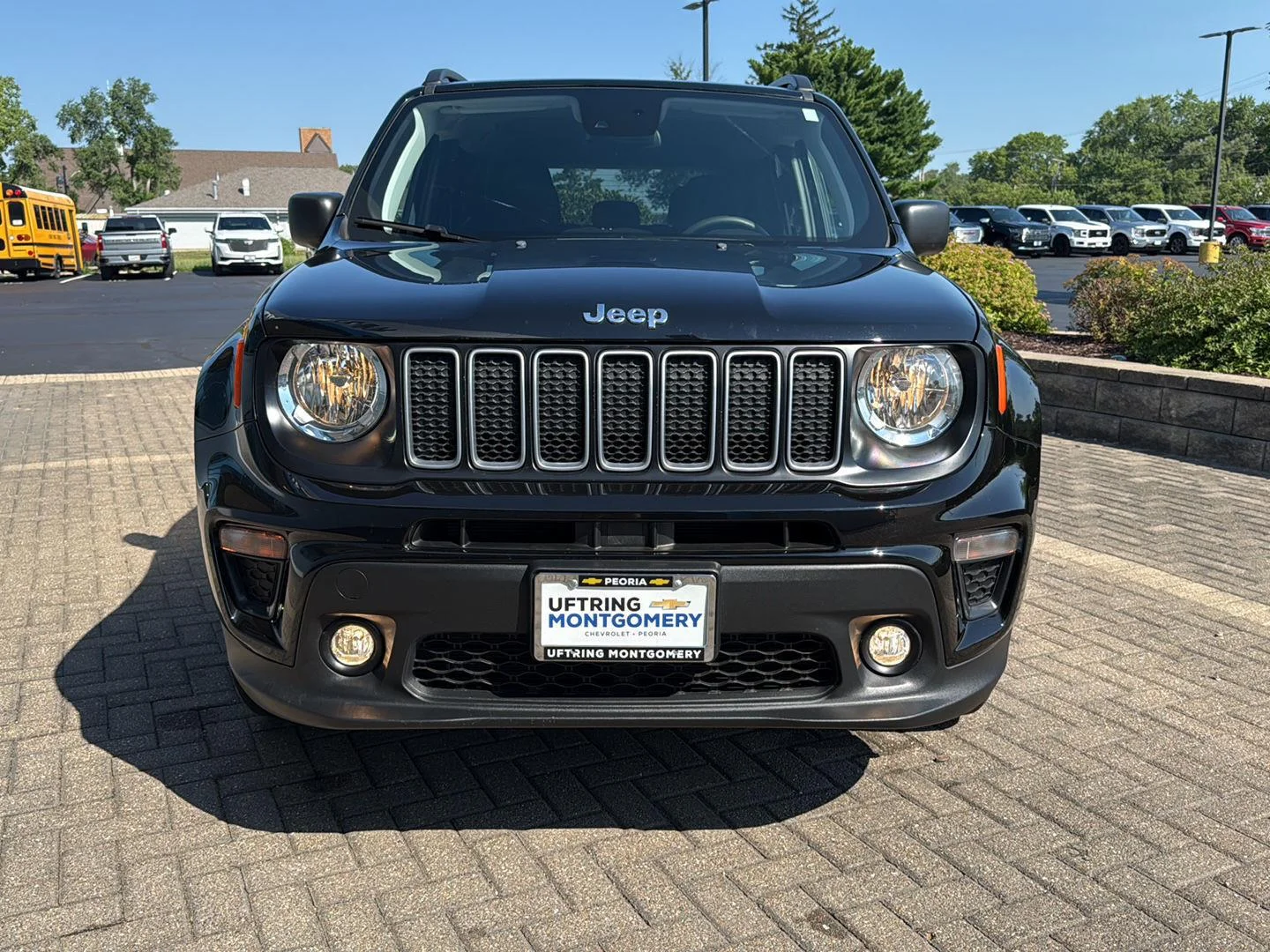 Used 2022 Black Clearcoat Jeep Latitude image 8