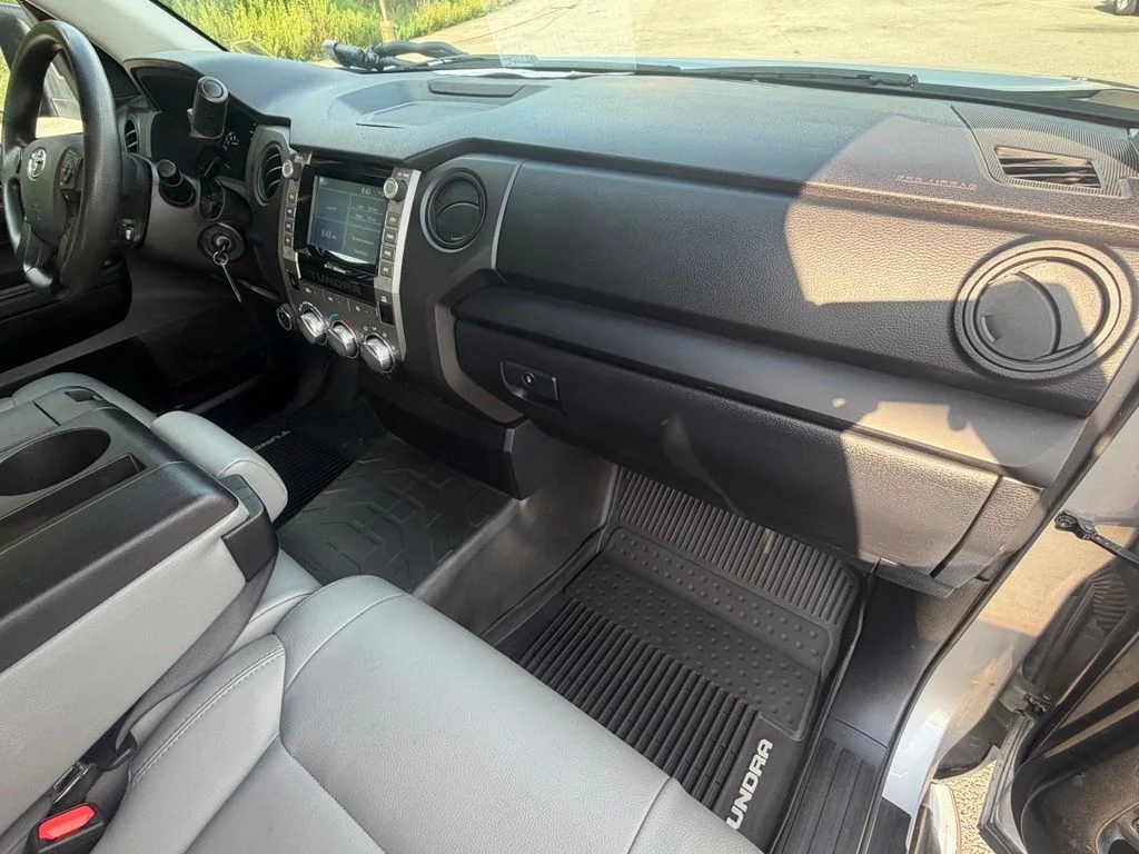 Used 2020 Silver Toyota SR image 36