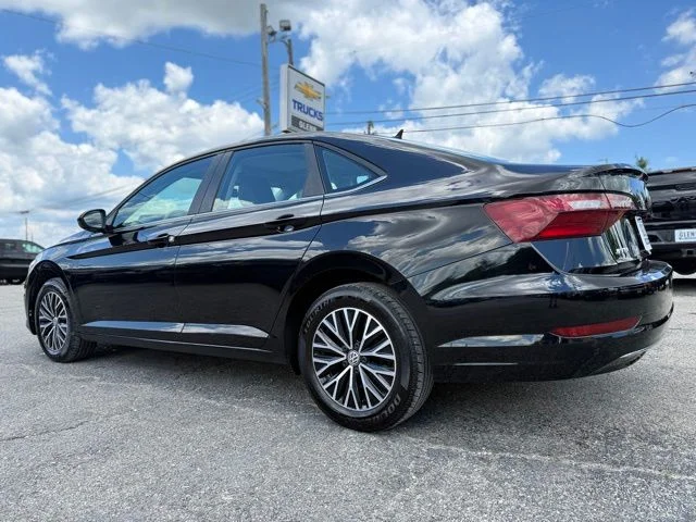 Used 2020 Black Volkswagen  image 7