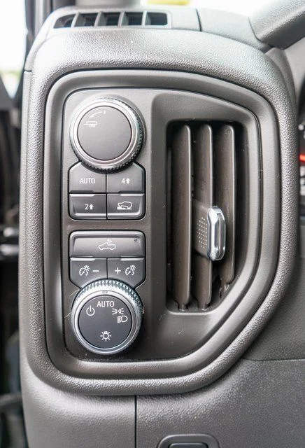 Used 2025 Black GMC Pro image 18