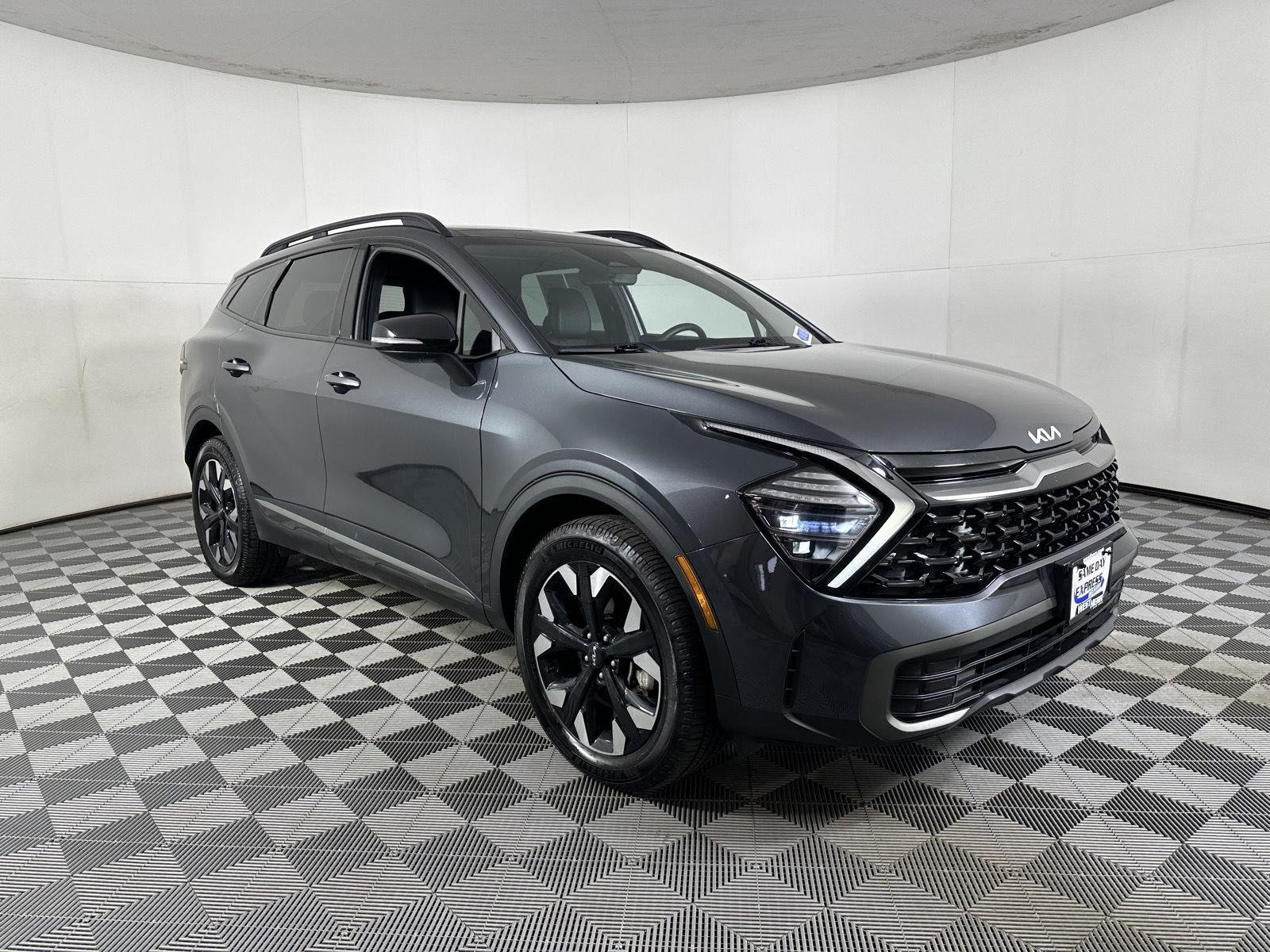 Used 2024 Gravity Gray Kia X-Line image 25
