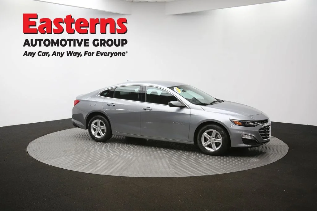 Used 2023 Gray Chevrolet LT image 46