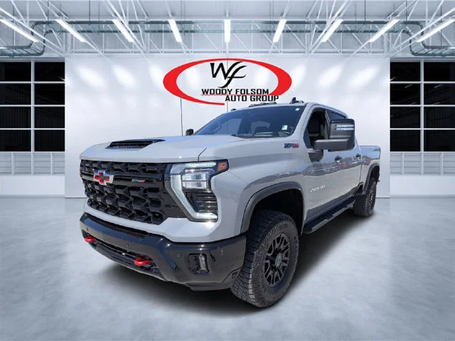 Used 2025 Gray Chevrolet ZR2 image 7