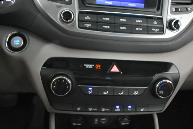 Used 2017 Silver Hyundai Sport image 37