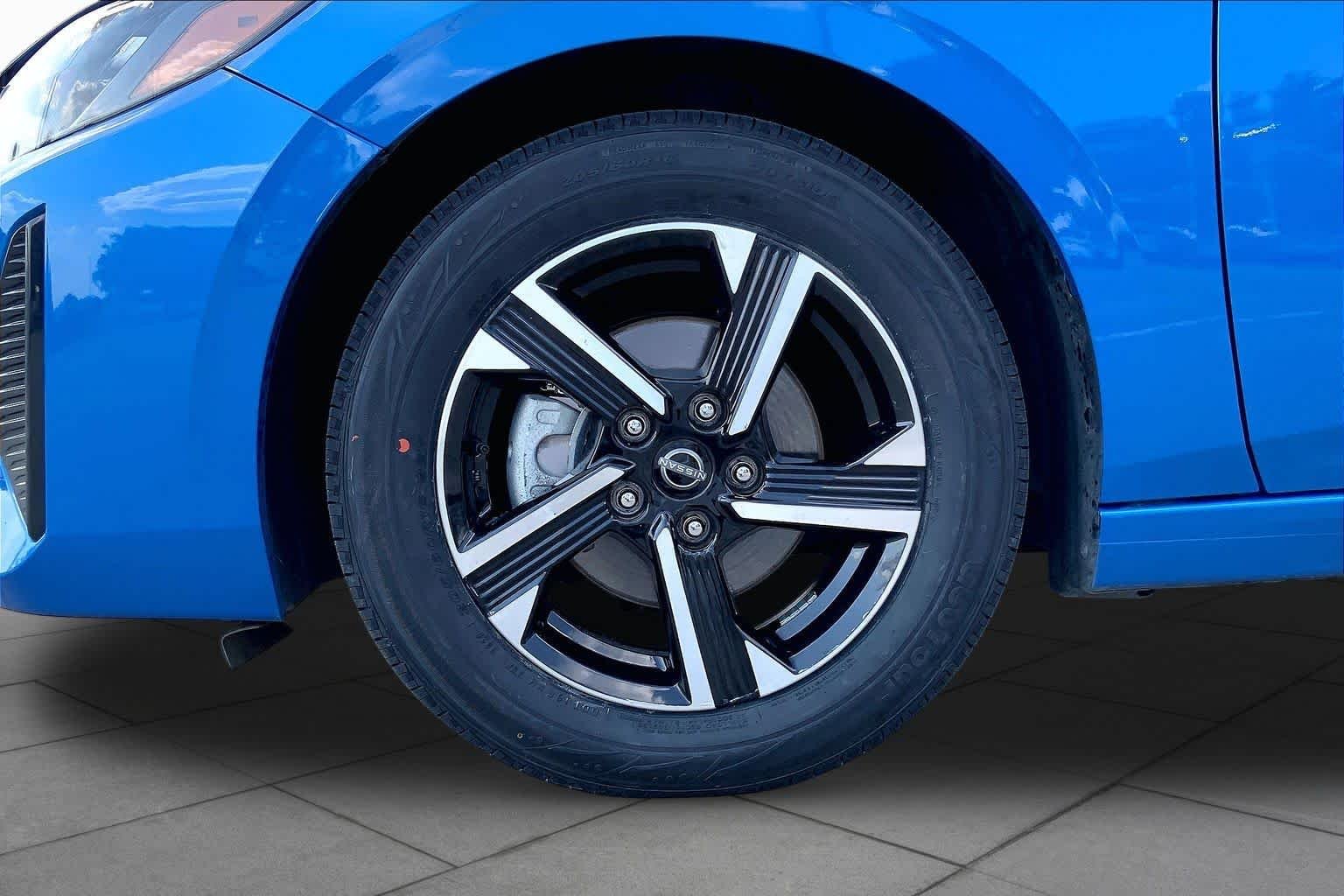 Used 2025 Electric Blue Metallic Nissan SV image 10