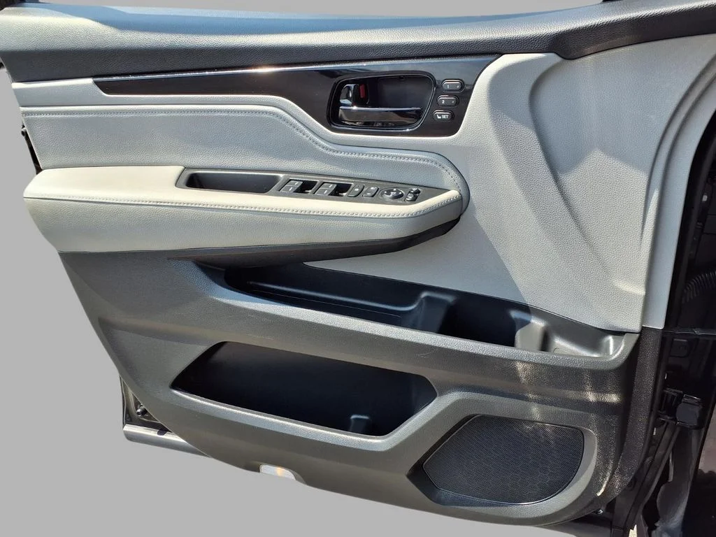 Certified Used 2019  Honda Elite image 17