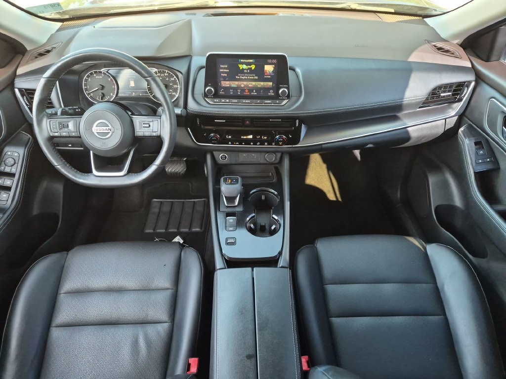 Used 2021 Gray Nissan SV image 29