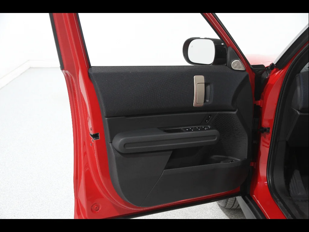 Used 2026 Chili Red II MINI S ALL4 image 4