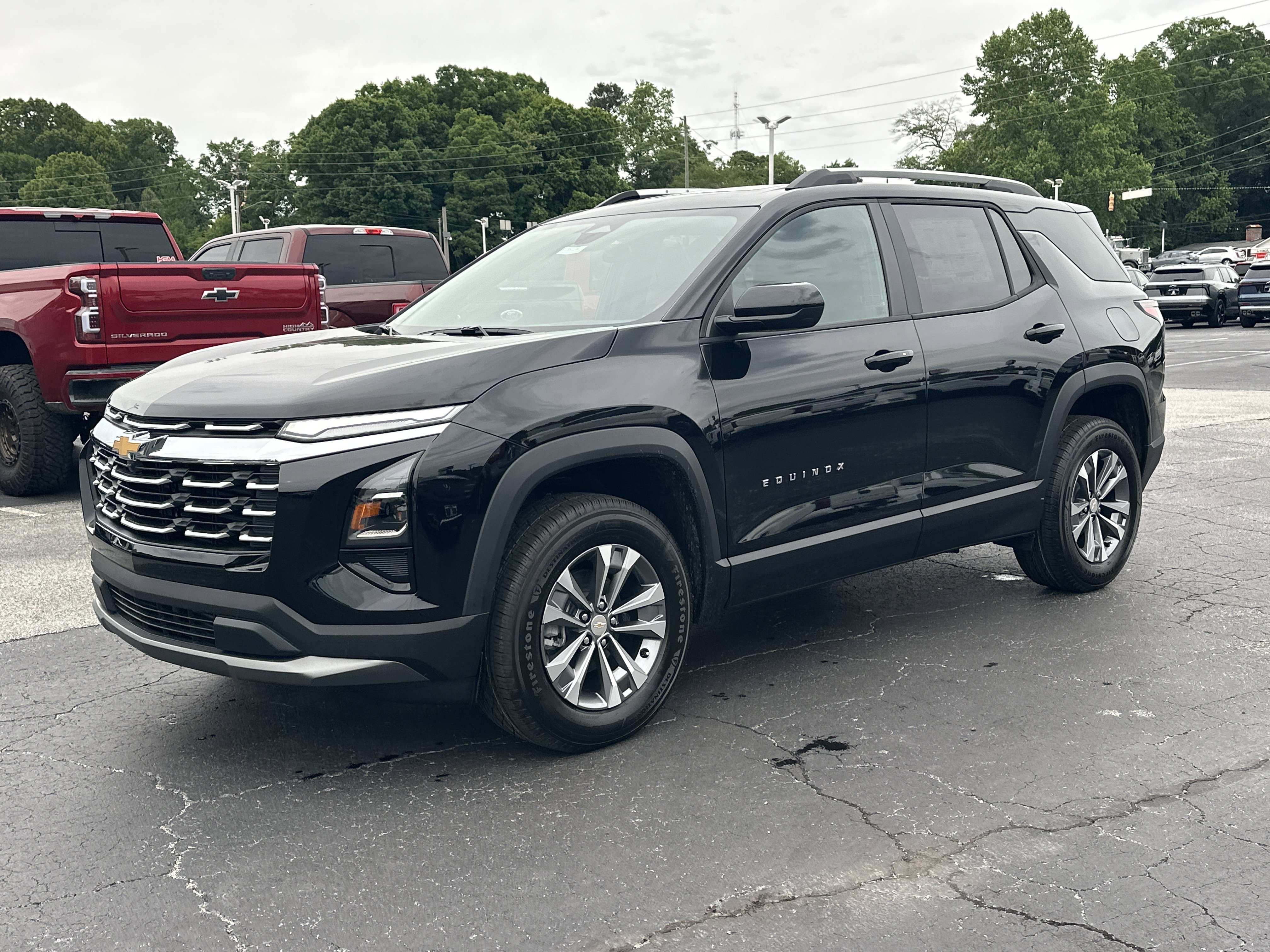 2026 Chevrolet Equinox LT - Photo 4