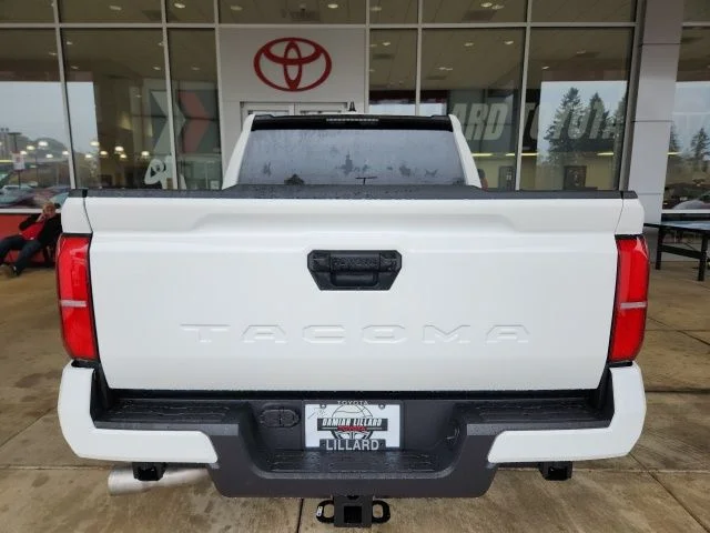 2026 Toyota Tacoma SR5 - Photo 9