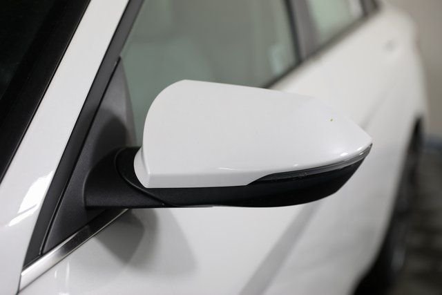 2025 Hyundai Elantra Limited - Photo 28