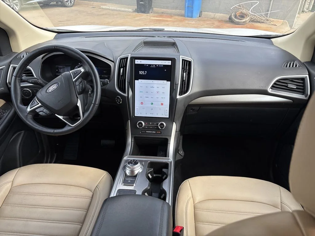 Used 2023 White Metallic Ford SEL image 10