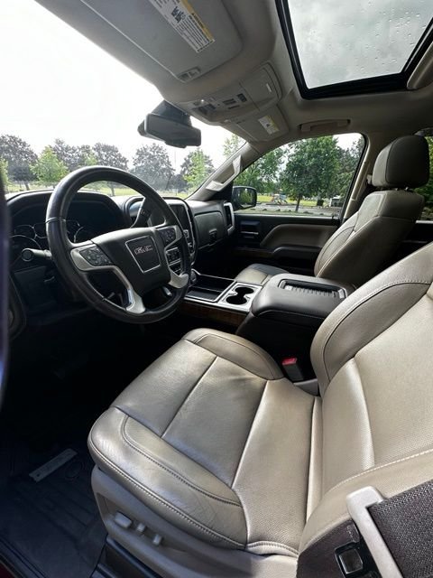 Used 2017 Crimson Red Tintcoat GMC SLT image 13