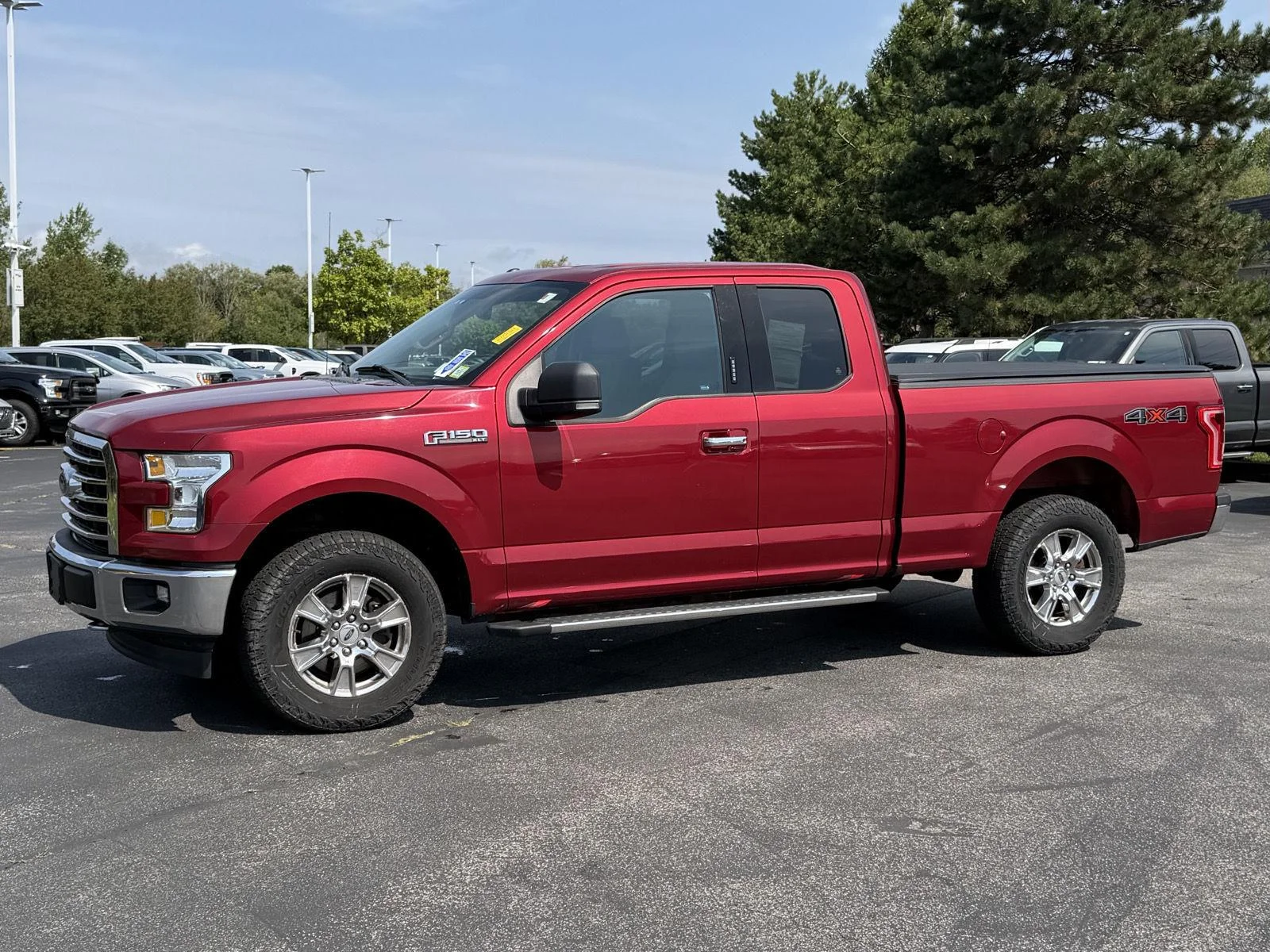 Used 2017 Ruby Red Metallic Tinted Clearcoat Ford XLT image 6
