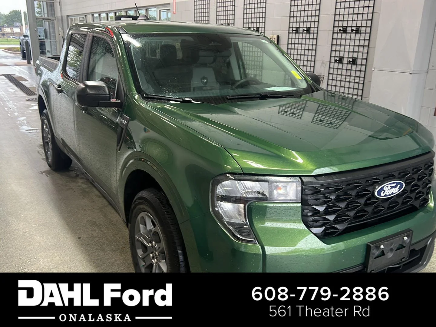 Used 2025 Eruption Green Ford XLT image 1
