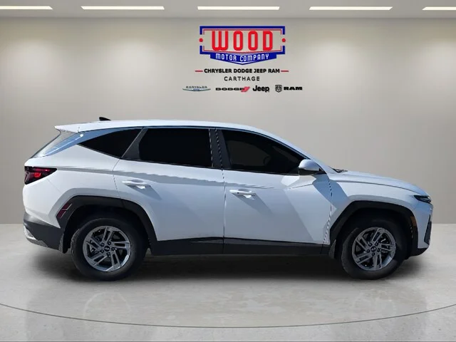 Used 2026 White Pearl Hyundai SE image 3
