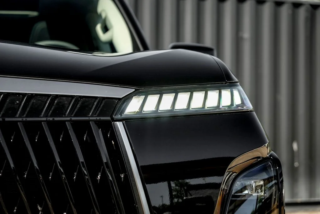 New 2026 BLACK OBSIDIAN INFINITI Luxe 4WD image 6