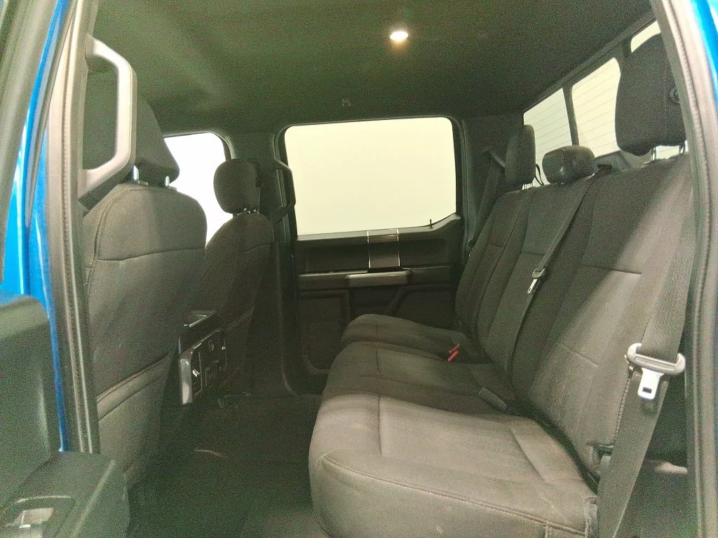 Used 2019 Blue Ford XLT image 11