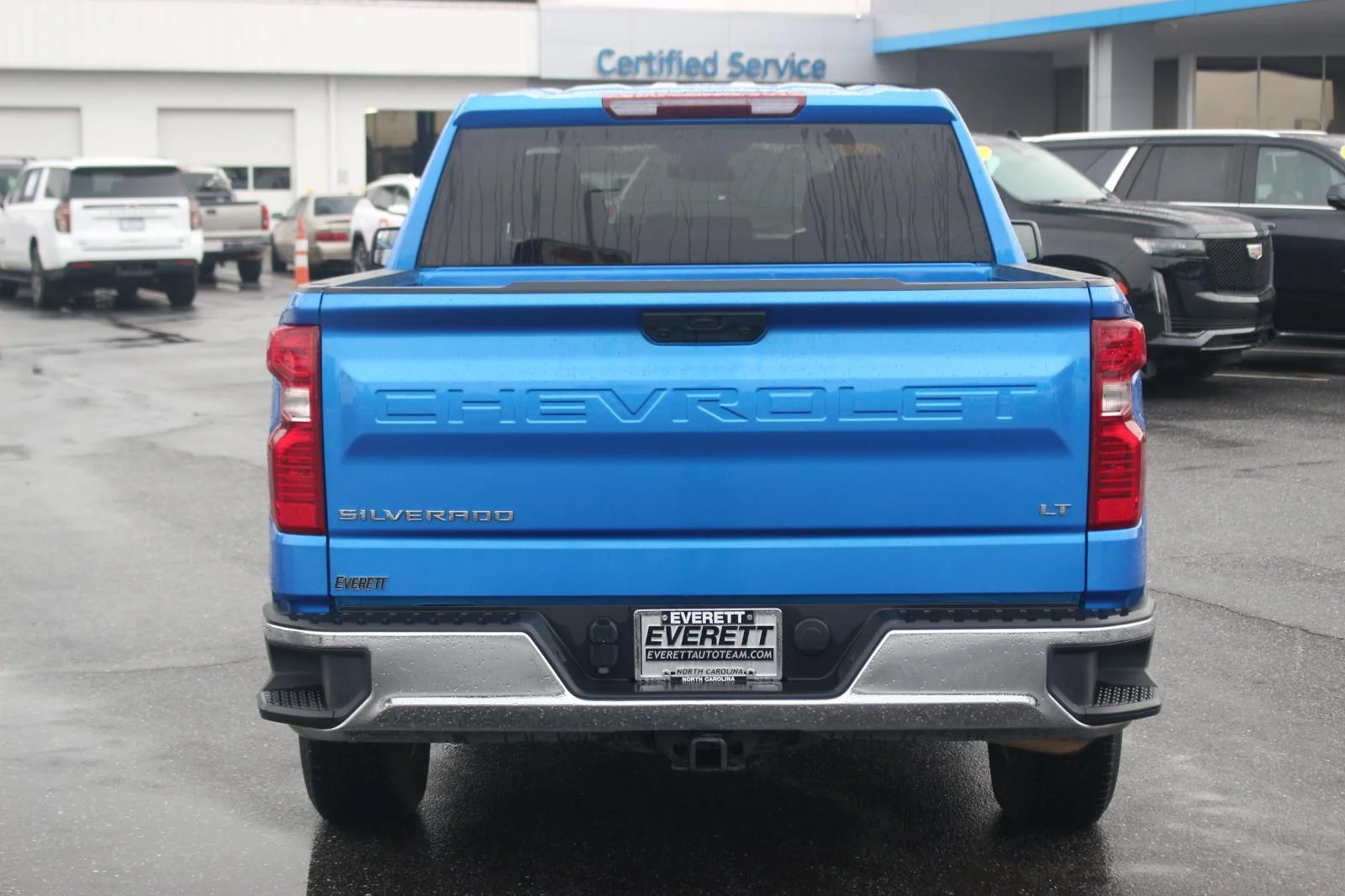 Used 2025 Riptide Blue Metallic Chevrolet LT image 6