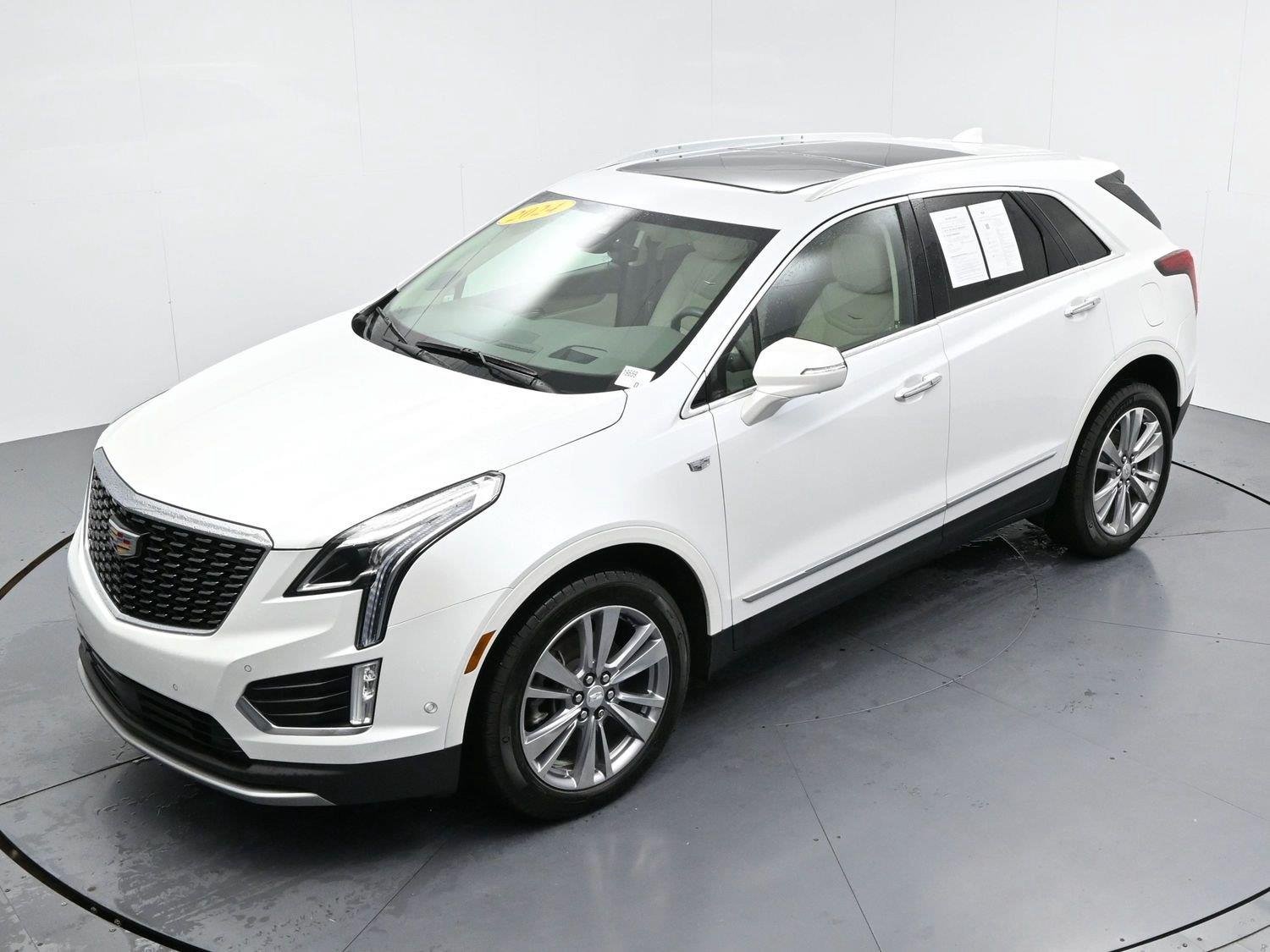 Used 2024 Crystal White Tricoat Cadillac Premium Luxury image 39