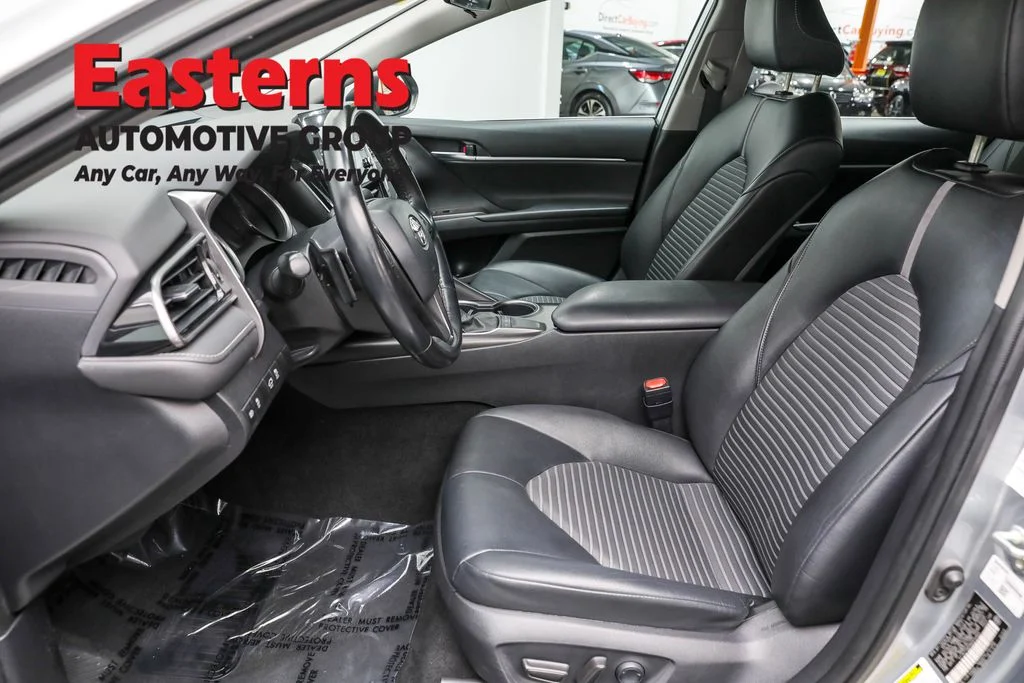 Used 2022 Silver Toyota SE image 13