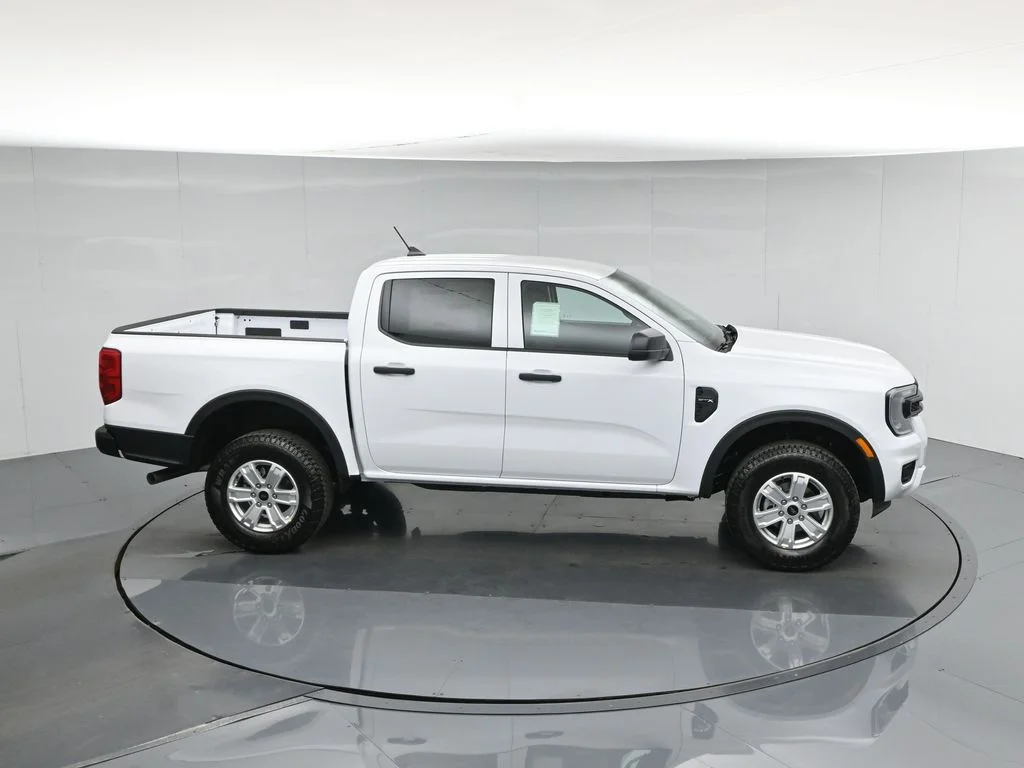 New 2026 Oxford White Ford XL image 50
