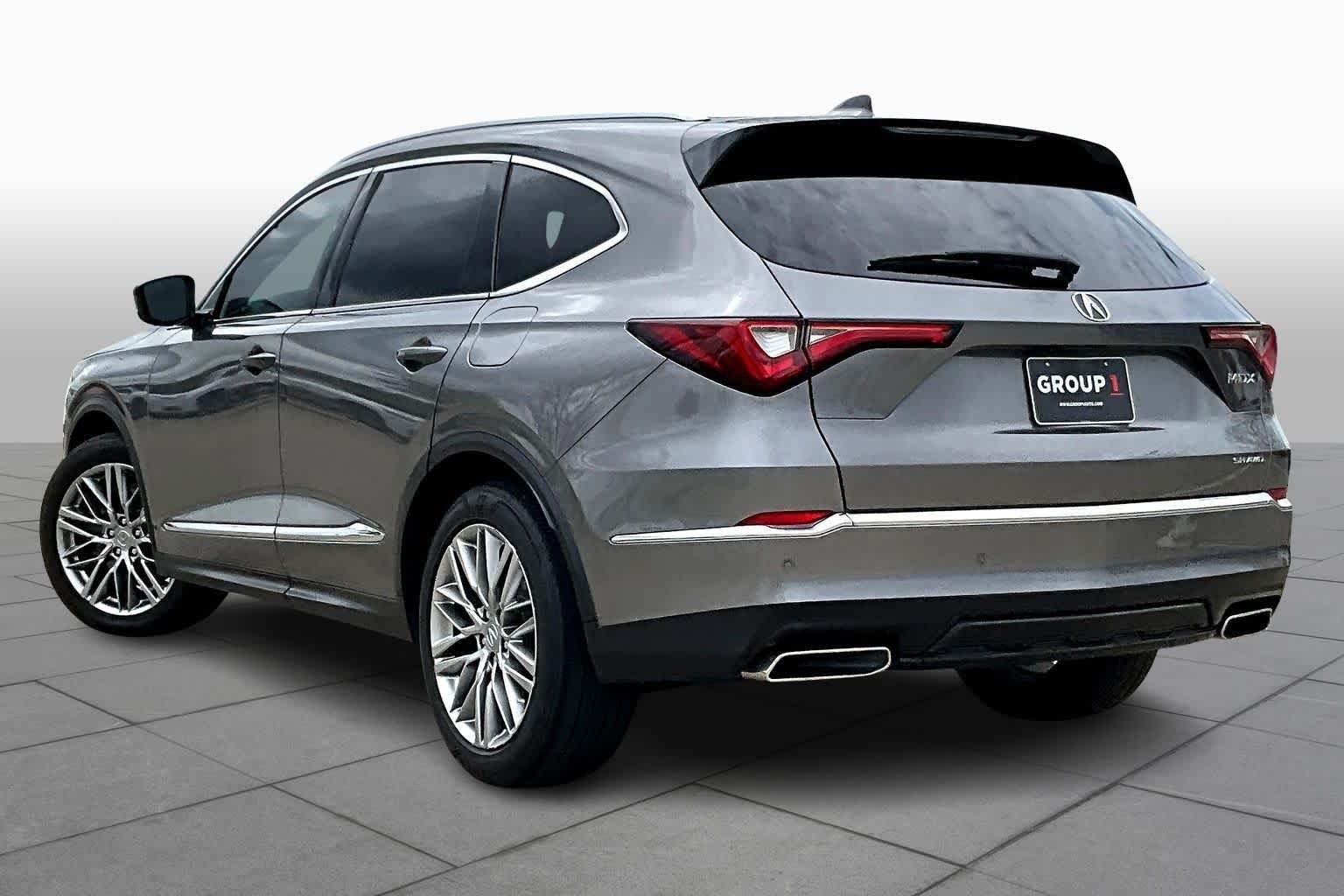 Used 2023 Liquid Carbon Metallic Acura w/Advance Package image 18