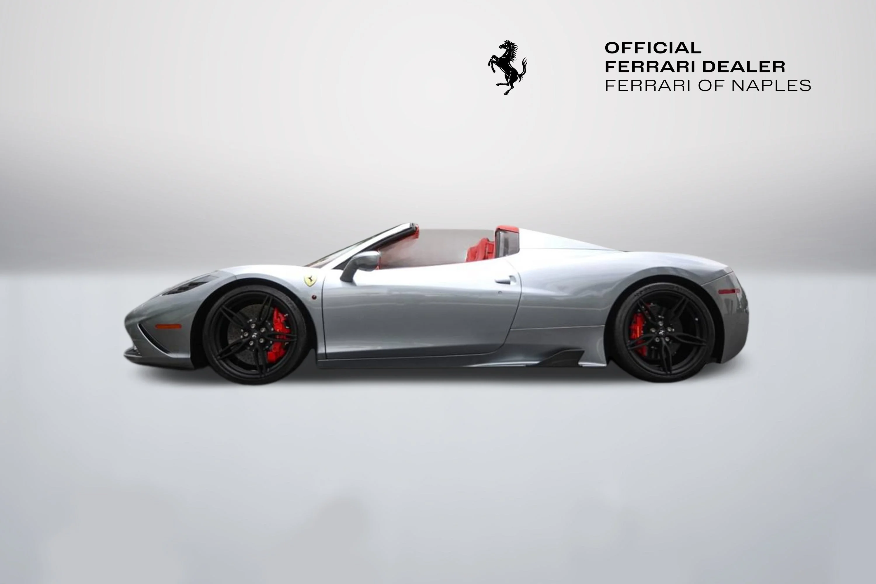 Used 2015 Grigio Titanio Metall Ferrari Base image 6