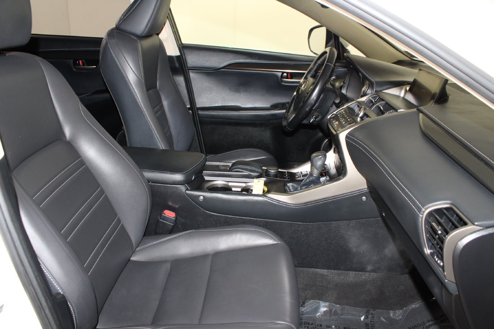 Used 2017 White Lexus 200t image 23