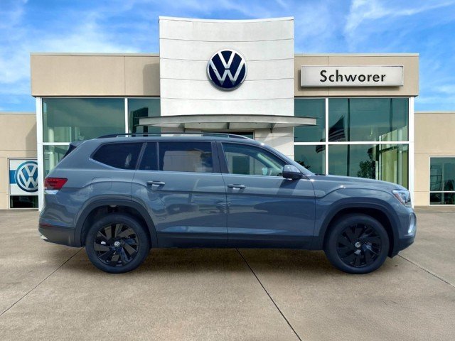 New 2026 Pure Gray Volkswagen SE w/Technology 4M image 5