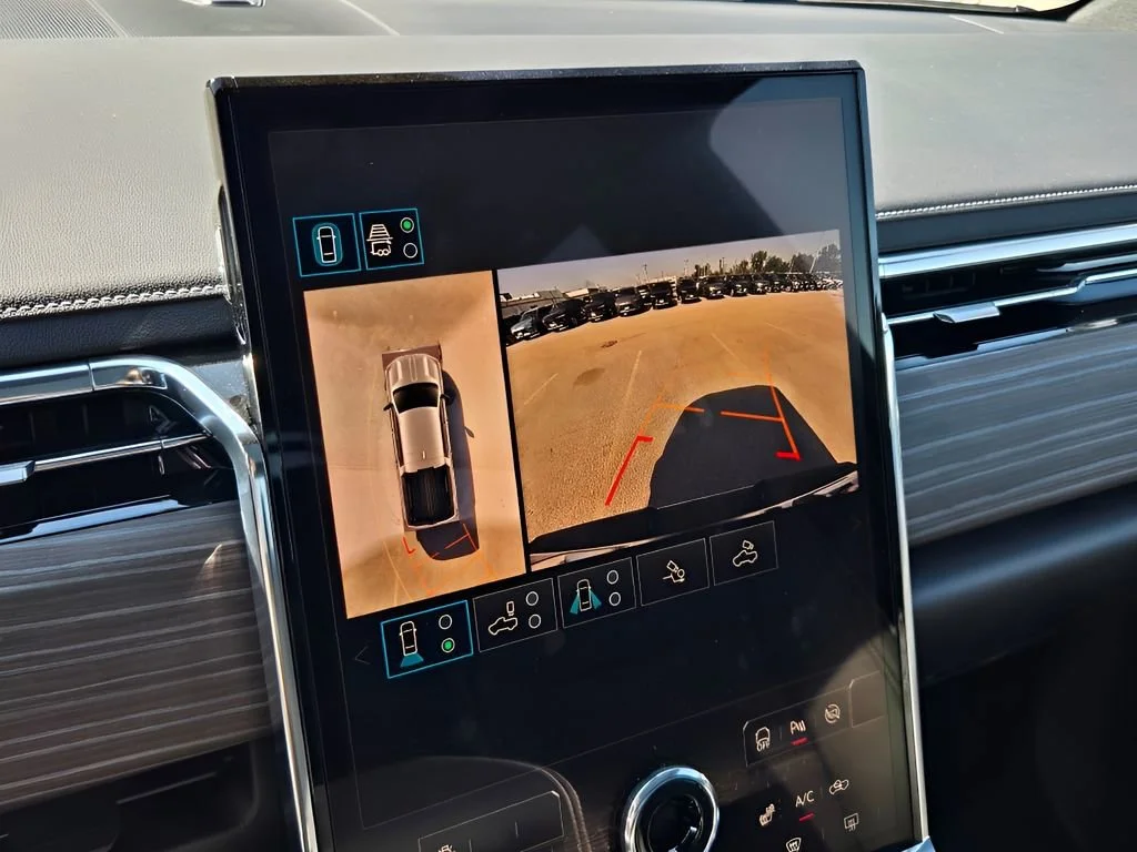 2025 GMC Sierra EV Denali - Photo 32