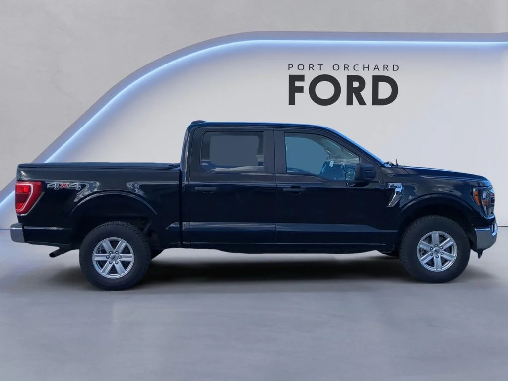 Used 2023 Black Ford  image 7