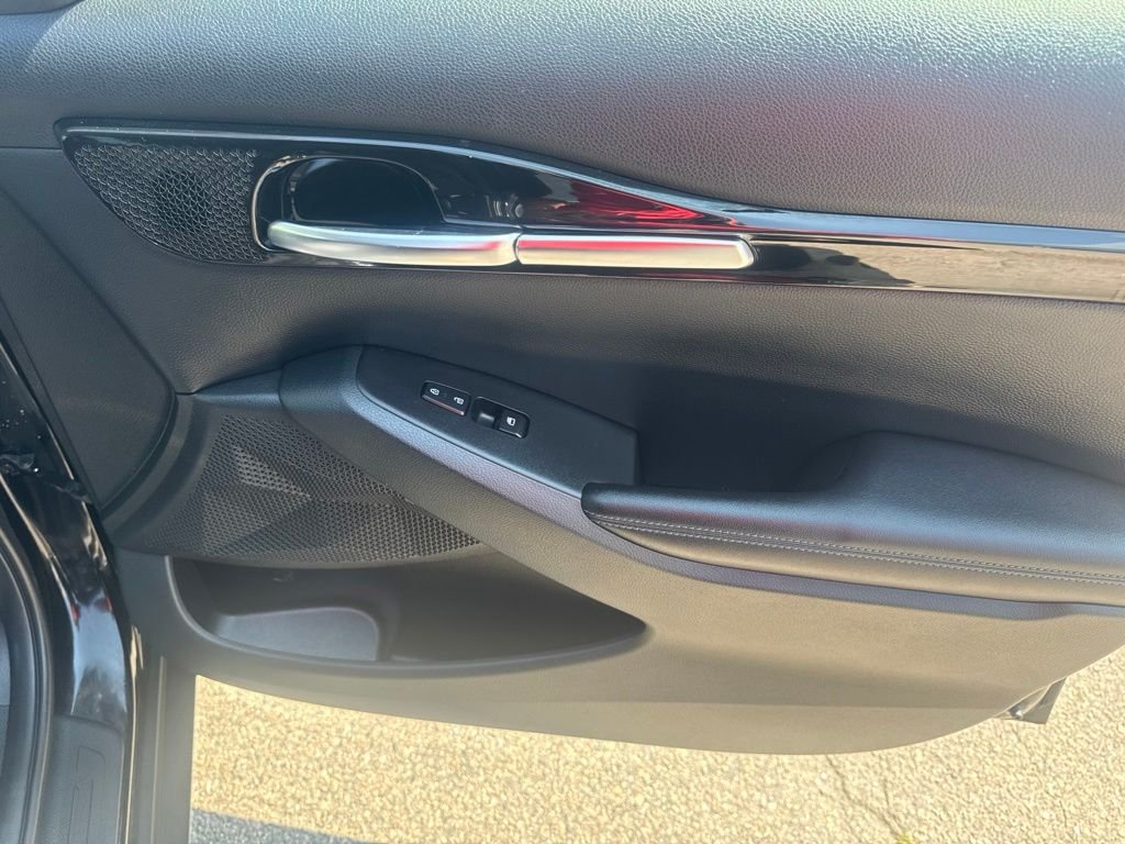 Used 2021 Black Kia S image 32