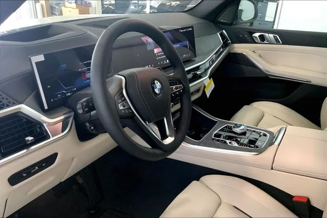 New 2026 Mineral White Metallic BMW sDrive40i image 8