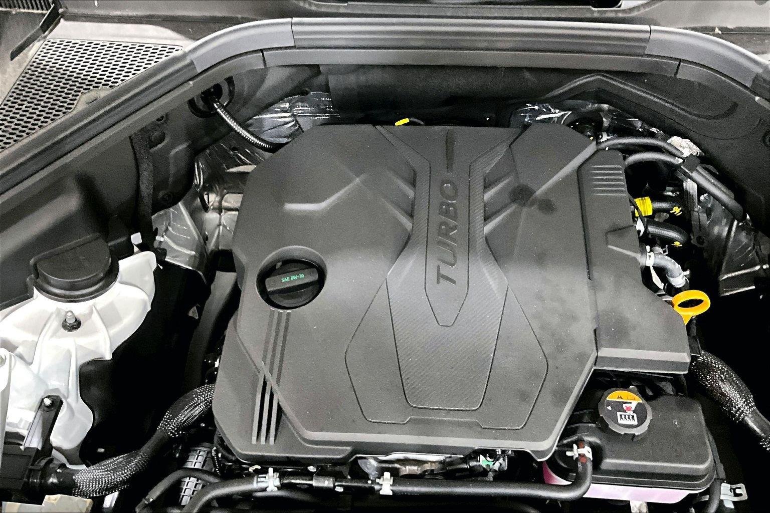 New 2026 Uyuni White Genesis 2.5T ADVANCED image 34