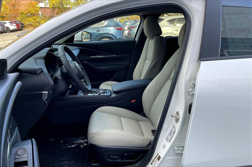 2026 MAZDA CX-30 - Image 8