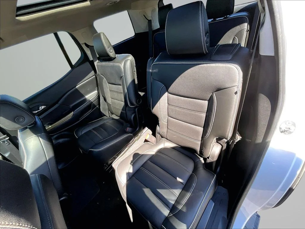 Used 2019 White GMC Denali image 26