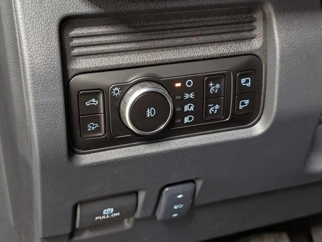 New 2026 Agate Black Metallic Ford F-250® Lariat® image 44