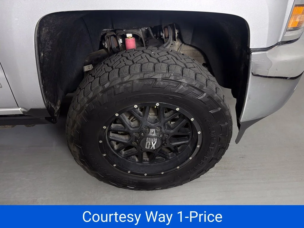 Used 2016 SILVER ICE METALLIC Chevrolet LTZ image 13