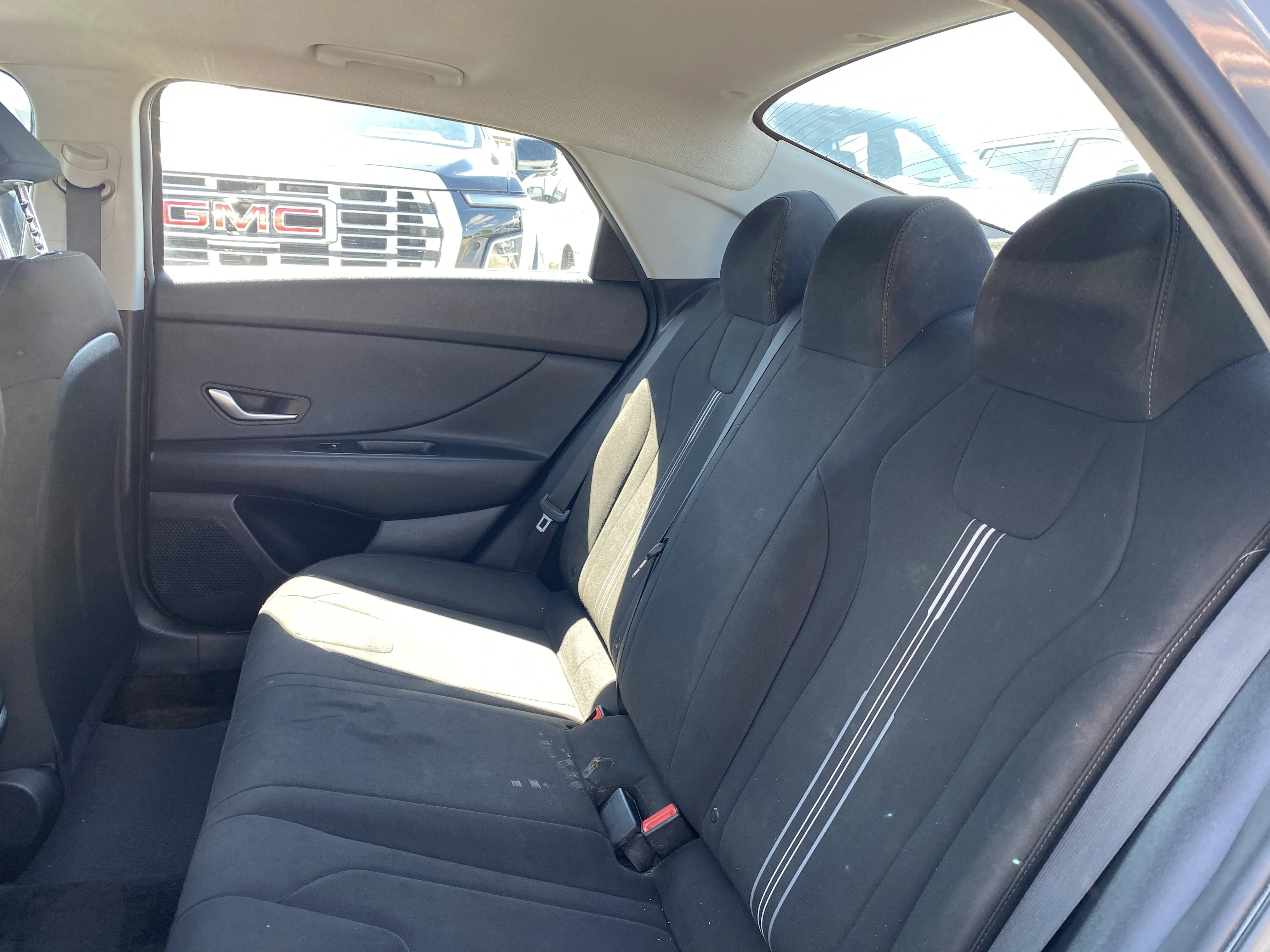 Certified Used 2022 Electric Shadow Hyundai Preferred image 19